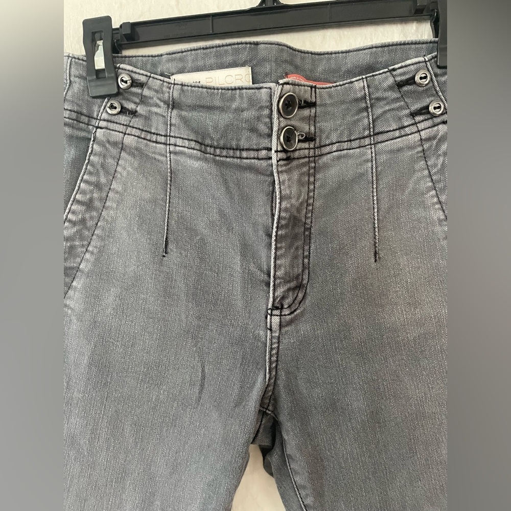 Anthropologie Pilcro High Rise Darted Skinny Jeans Light  Wash Gray Size 24 - Picture 2 of 6